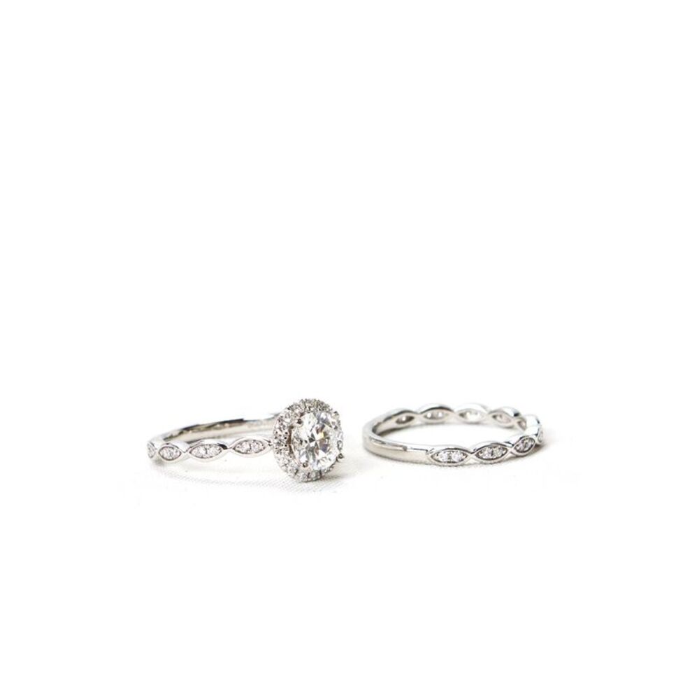 Designer Womens 950 PT 0.78CT Lab Grown Main Diamond Wedding Set Sz 6 7g 1.18CTW